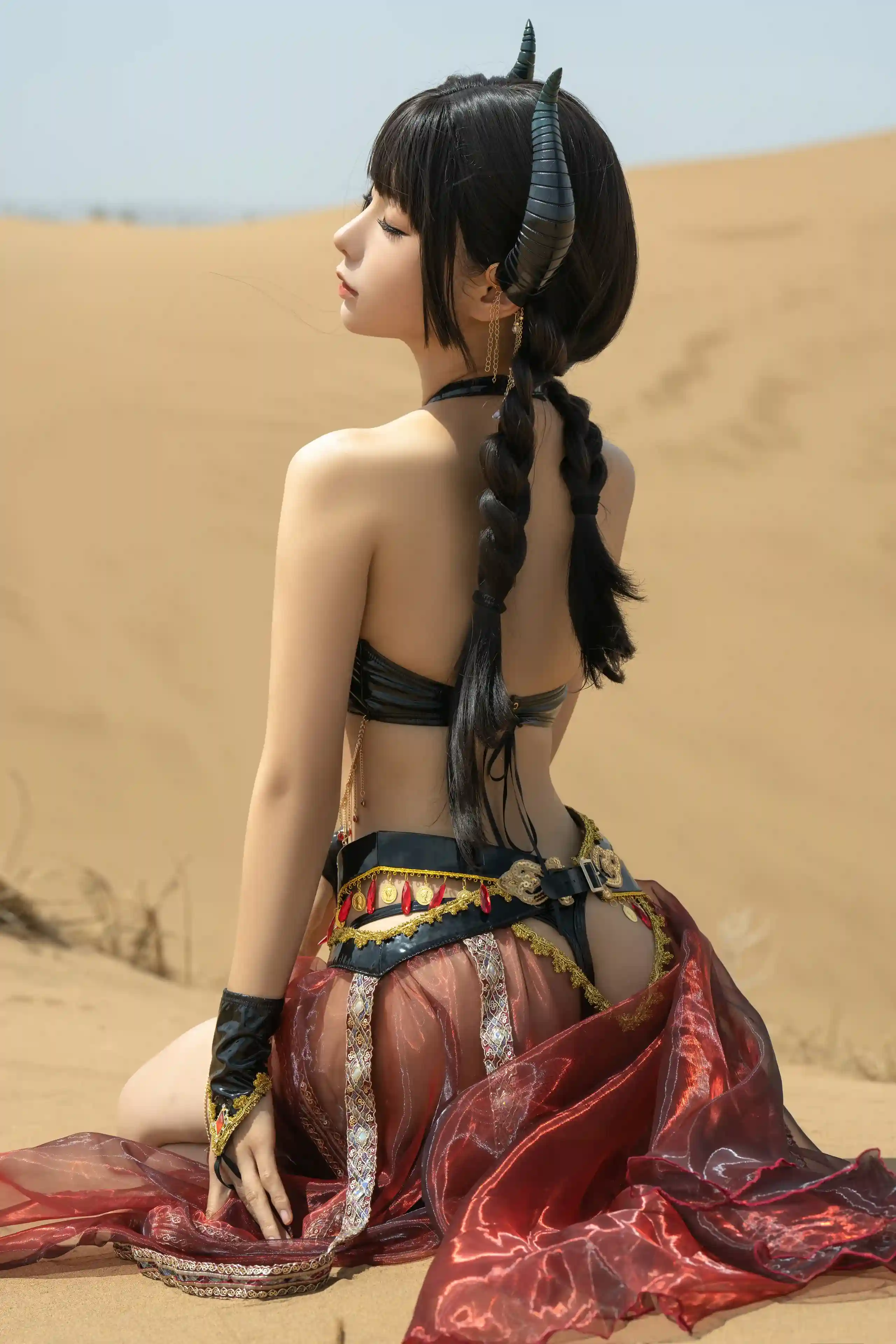 [观火精选]蠢沫沫-沙漠狐+沙漠魅魔-30P-173MB